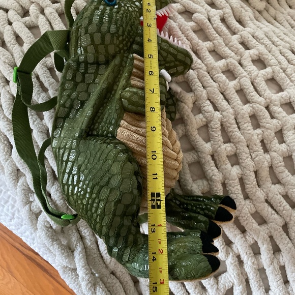 T-REX KIDS PLUSH BACKPACK - Picture 14 of 14